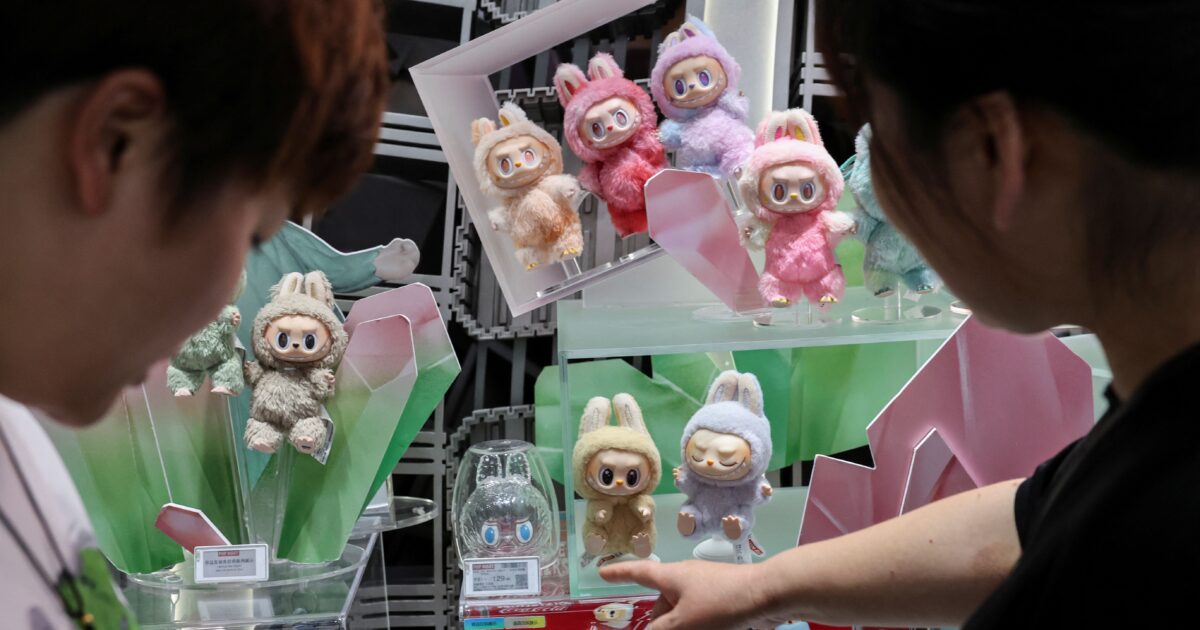 Labubu: Fluffy dolls with 9 teeth conquering the world and stimulate China market