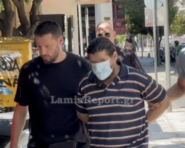 Λαμία: «Είχε επιχειρήσει να πυρπολήσει αυτοκίνητο γνωστού του μετά από παρεξήγηση», λέει φίλος του 42χρονου δράστη της δολοφονίας του 59χρονου