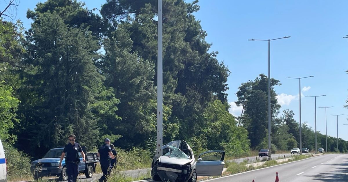 Λάρισα: Νεκρή γυναίκα σε τροχαίο – Το αυτοκίνητό της καρφώθηκε σε κολόνα στην εθνική οδό