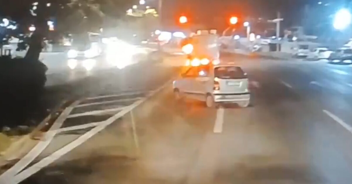 Crazy Driver Car Route on Athens Avenue – Solve the handbrake