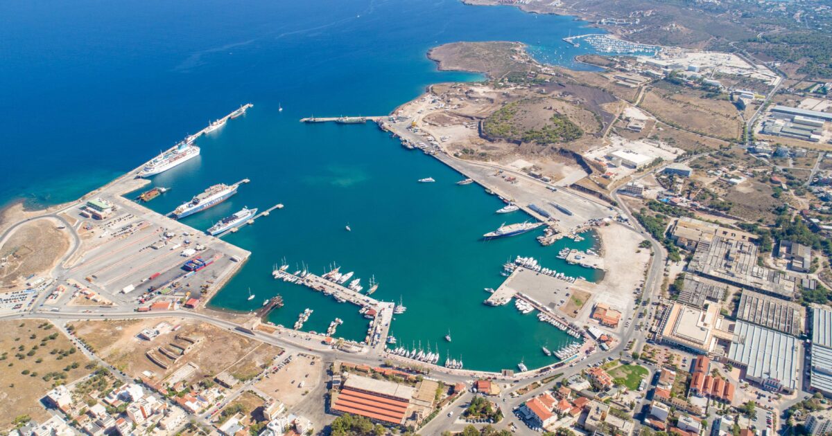 Hypermalion: Five offers for the utilization of the Lavrion Port Authority