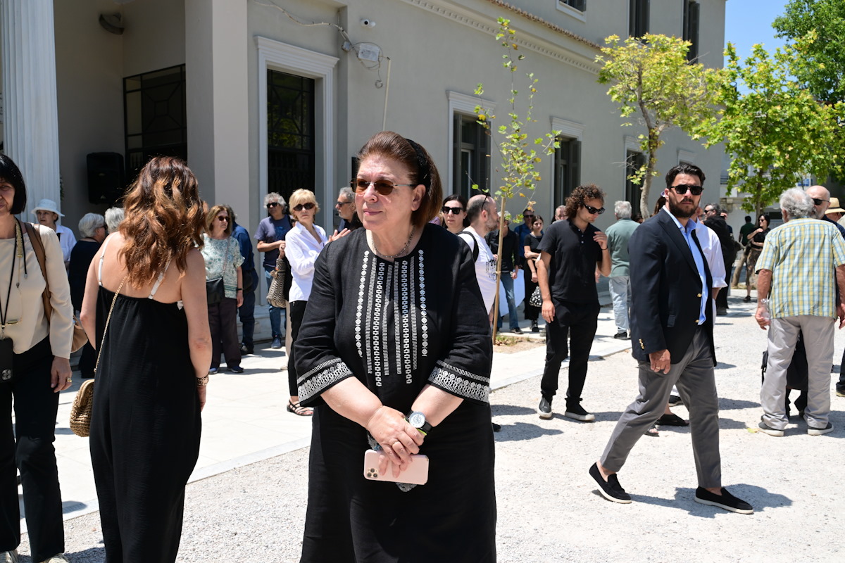 H Λίνα Μενδώνη