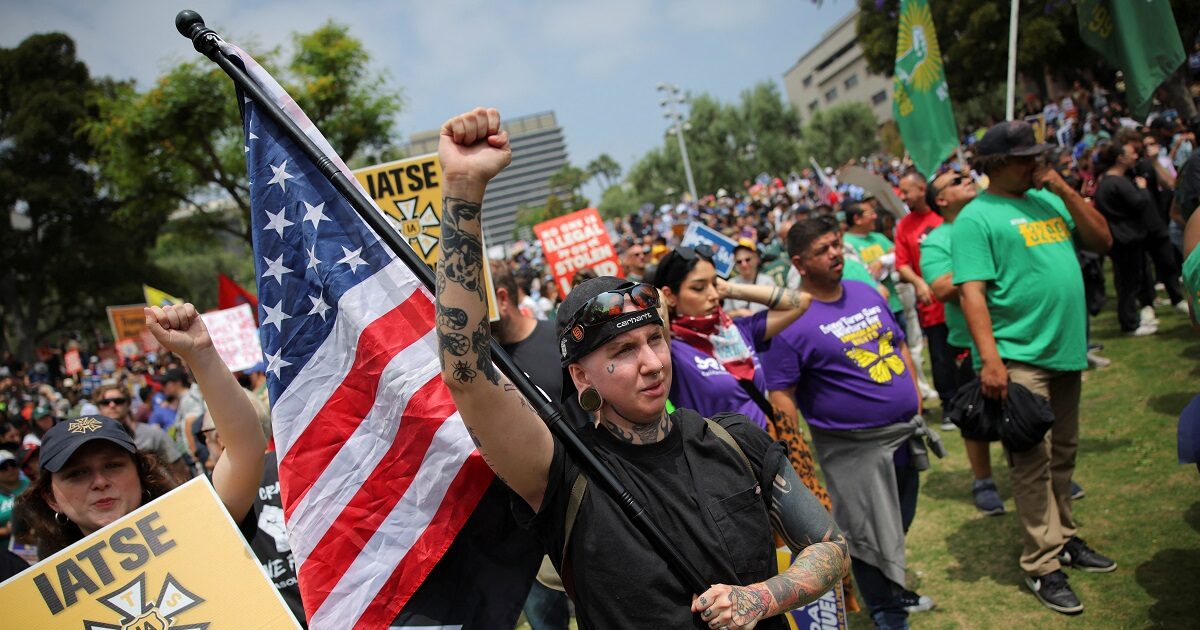 Riots in Los Angeles: “Those who cause problems are professional rioters and guerrillas,” Donald Trump says