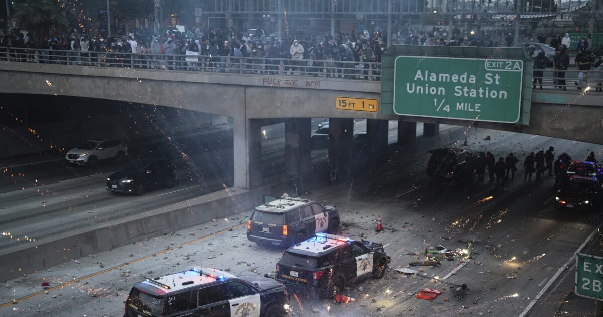 Los Angeles: Chaos and Conflicts for the third day after Trump’s development