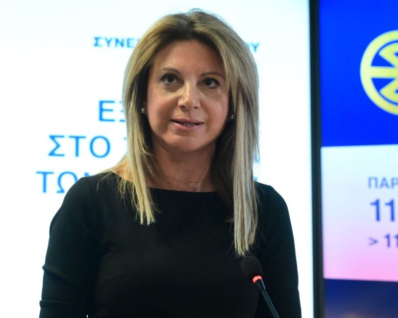 Μαρία Καρυστιανού: «Ο εντολέας μου δεν μετέφερε κανένα απειλητικό μήνυμα σε βάρος της», λέει ο δικηγόρος του εφέτη που ταυτοποιήθηκε μαζί με μια δικηγόρο