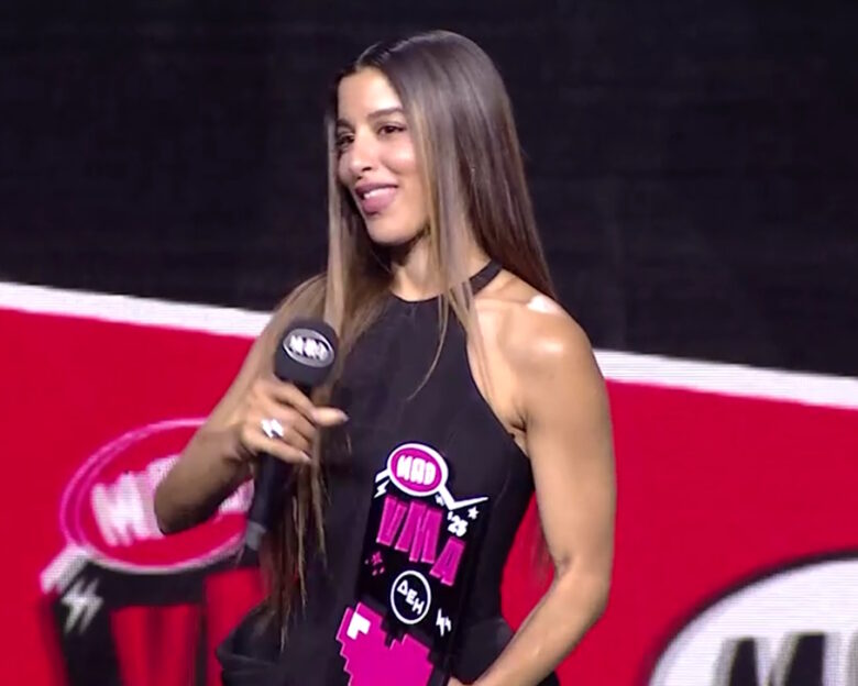 Mad Video Music Awards 2025: H Μαρίνα Σάττι παρέλαβε το βραβείο για το Καλύτερο Άλμπουμ