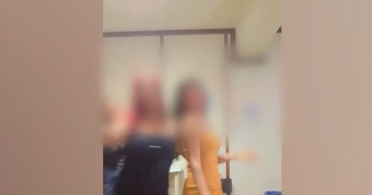 Γλέντι στην Αστυνομική Διεύθυνση Μεσσηνίας