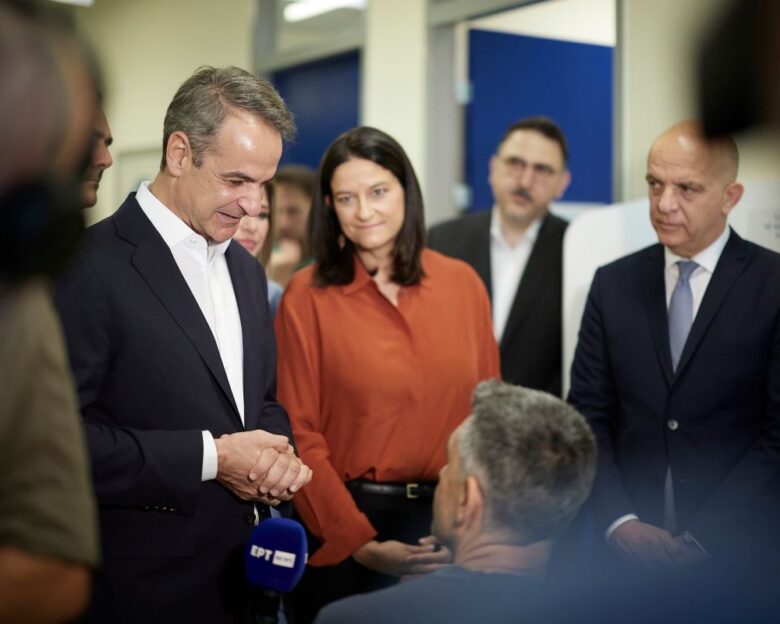 Κυριάκος Μητσοτάκης από το νέο ΚΕΠΑ στο Γαλάτσι: Αυτονόητη η διεύρυνση της λίστας αναπηριών που είναι μη αναστρέψιμες