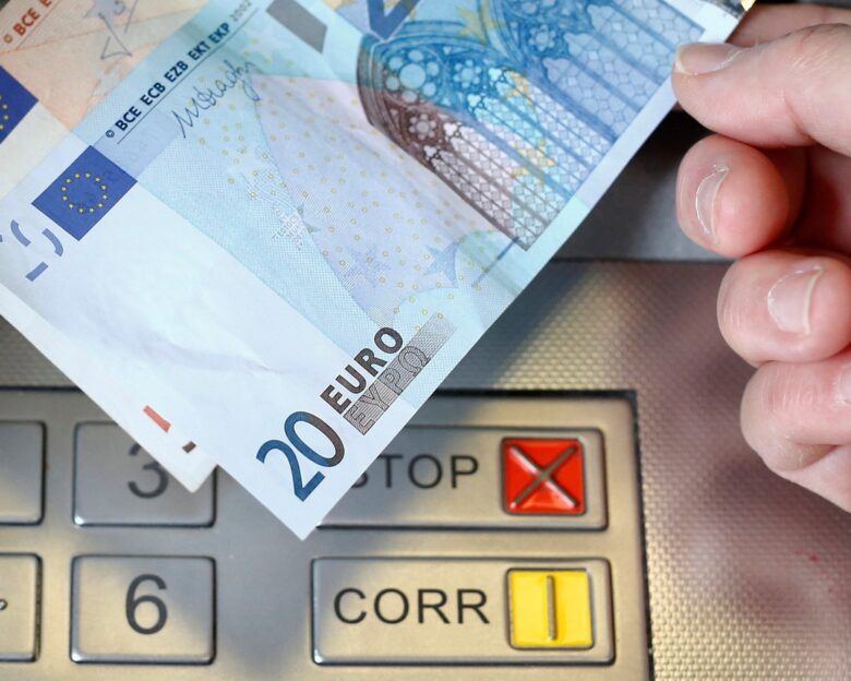 Προς χρήση για επενδύσεις οι αποταμιεύσεις των νοικοκυριών στην ΕΕ – Τι σημαίνει για την Ελλάδα