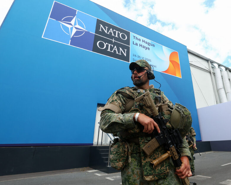Ρωσία: Αχαλίνωτη η στρατιωτικοποίηση του ΝΑΤΟ – Μας δαιμονοποιεί για να δικαιολογήσει την αύξηση αμυντικών δαπανών