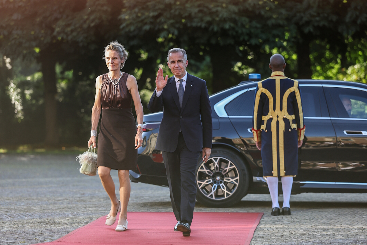 Ο Πρωθυπουργός του Καναδά Μαρκ Κάρνεϊ και η σύζυγός του Νταϊάνα Φοξ