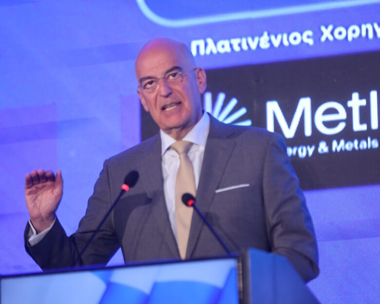 Δένδιας: Πρέπει να αλλάξει η δομή και η αντίληψη στις Ένοπλες Δυνάμεις – Ελπίζουμε η «Ασπίδα του Αχιλλέα» να περιλαμβάνει δορυφορική άμυνα