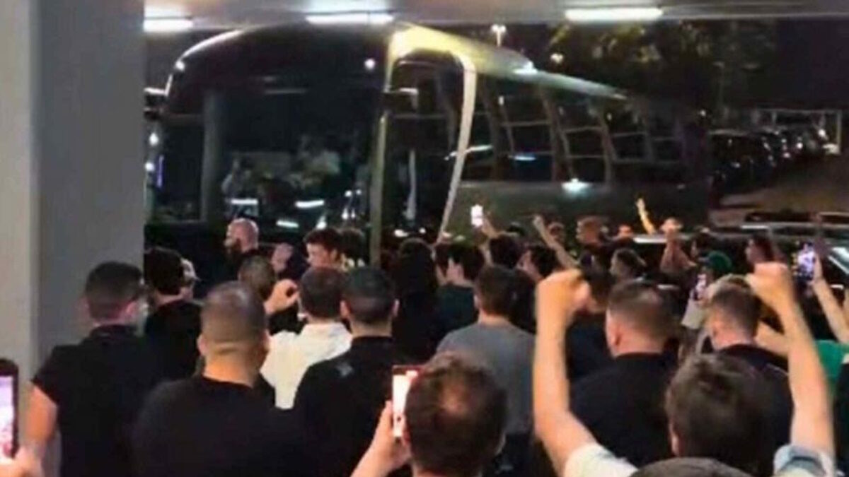 Οπαδοί του Παναθηναϊκού στο ΟΑΚΑ