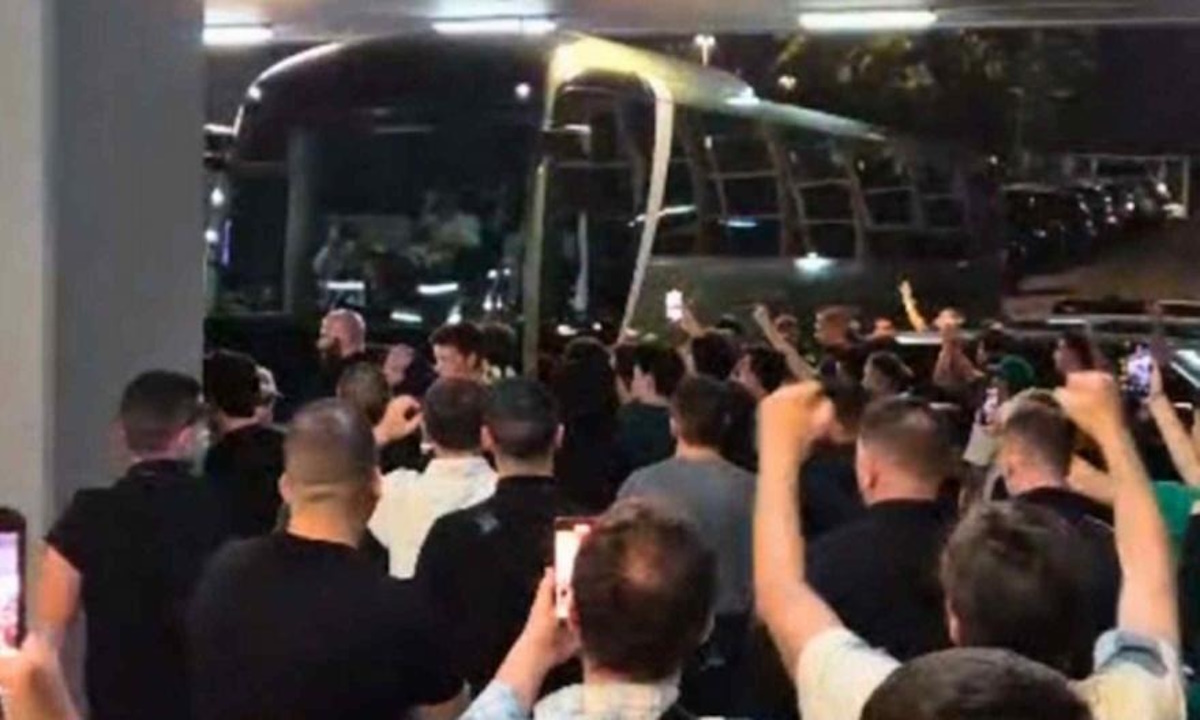 Οπαδοί του Παναθηναϊκού στο ΟΑΚΑ
