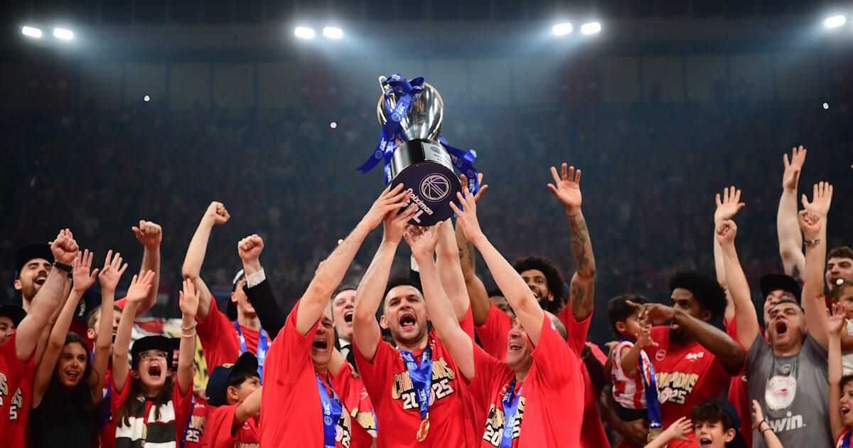 Olympiacos: The impressive movie for winning the Greek Basketball League