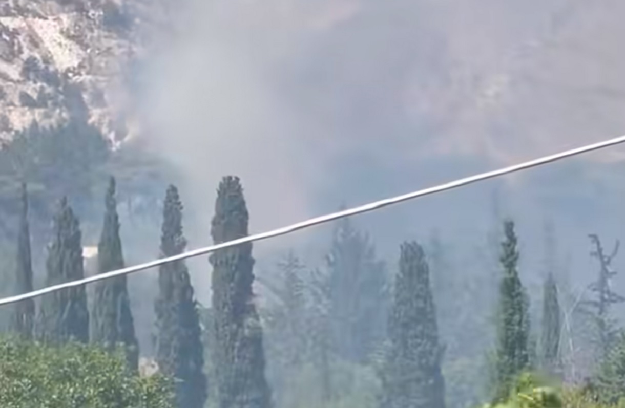 Φωτιά στην Παλαιά Πεντέλη
