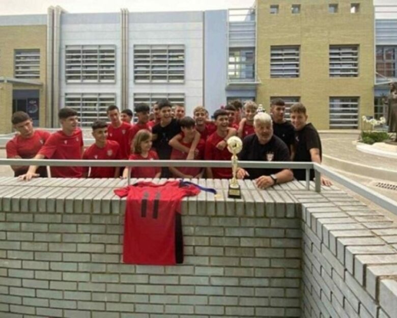 Συγκινητικές στιγμές στο ογκολογικό νοσοκομείο Παίδων με την Παναχαϊκή Κ16 και τον μαχητή Άκη