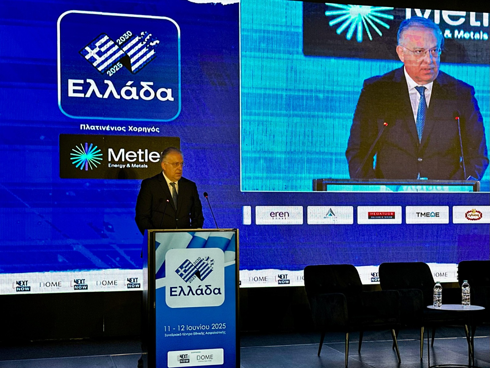 Ο Τάκης Θεοδωρικάκος