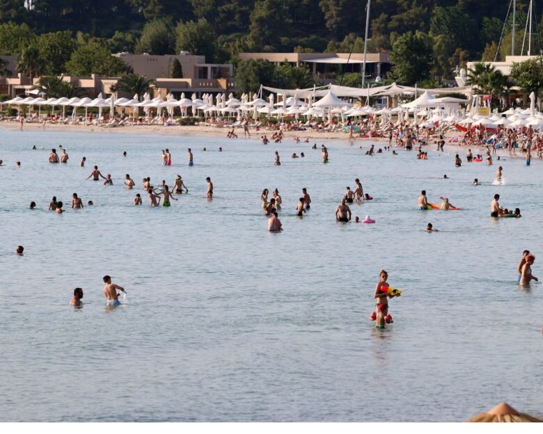 Χαλκιδική: 7χρονη χάθηκε από παραλία και βρέθηκε πέντε χιλιόμετρα μακριά