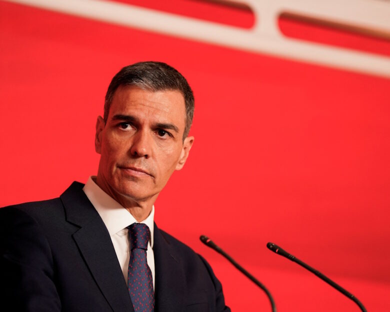 Σάντσεθ: Ζητά από το ΝΑΤΟ την απαλλαγή της Ισπανίας από την αύξηση του στόχου για αμυντικές δαπάνες στο 5%