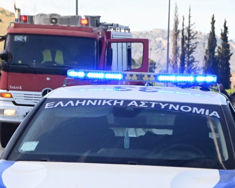 Τρελή πορεία αυτοκινήτου στην Αττική Οδό: Χτύπησε 3 αυτοκίνητα κατά τη διάρκεια καταδίωξης