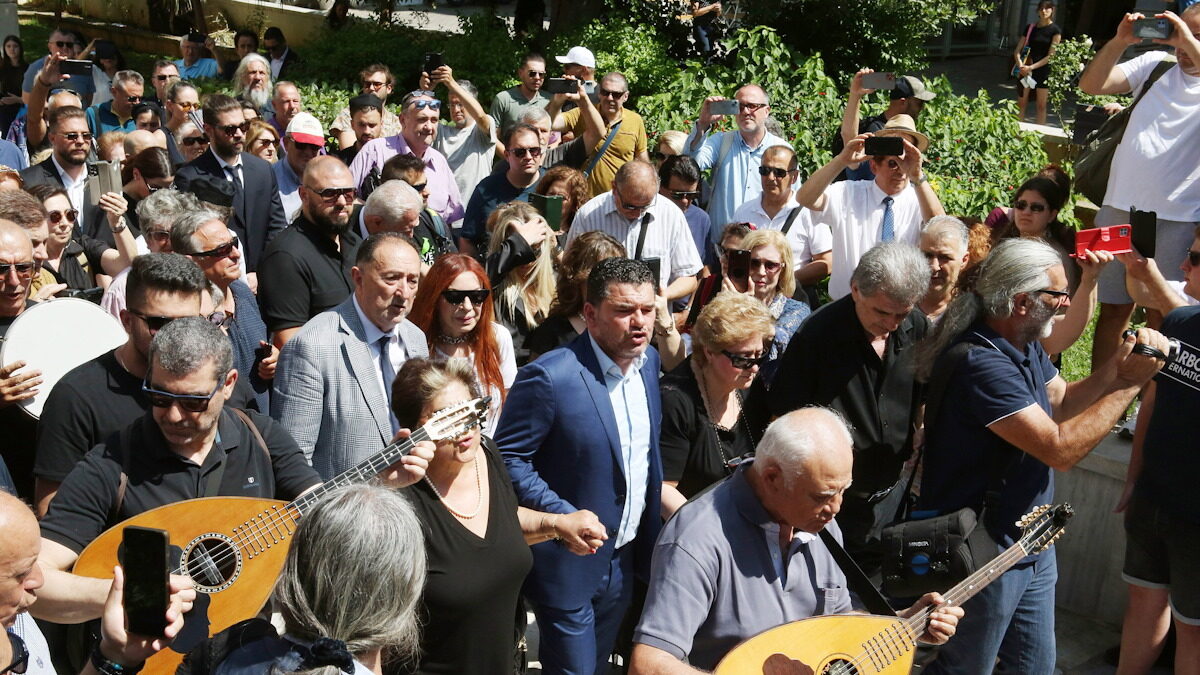 Λαϊκό προσκύνημα