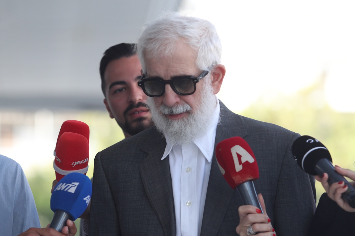 Πέτρος Φιλιππίδης