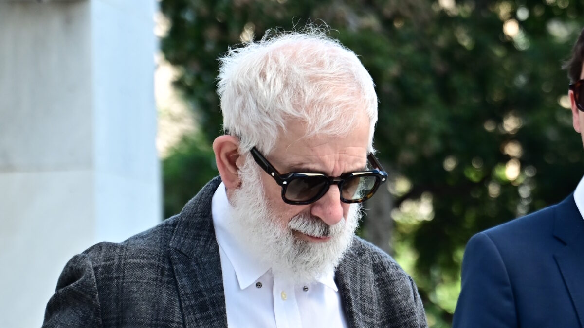 Πέτρος Φιλιππίδης