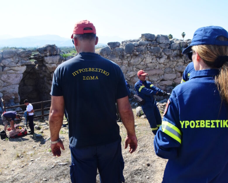 Κέρκυρα: Τουρίστριες προσπάθησαν να προσεγγίσουν απομονωμένη παραλία και χάθηκαν – Βρέθηκαν σώες