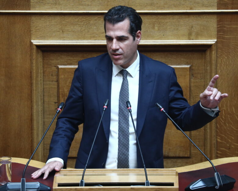 Ο Θάνος Πλεύρης νέος υπουργός Μετανάστευσης: Ποιοι είναι οι νέοι υφυπουργοί, τη Δευτέρα η ορκωμοσία
