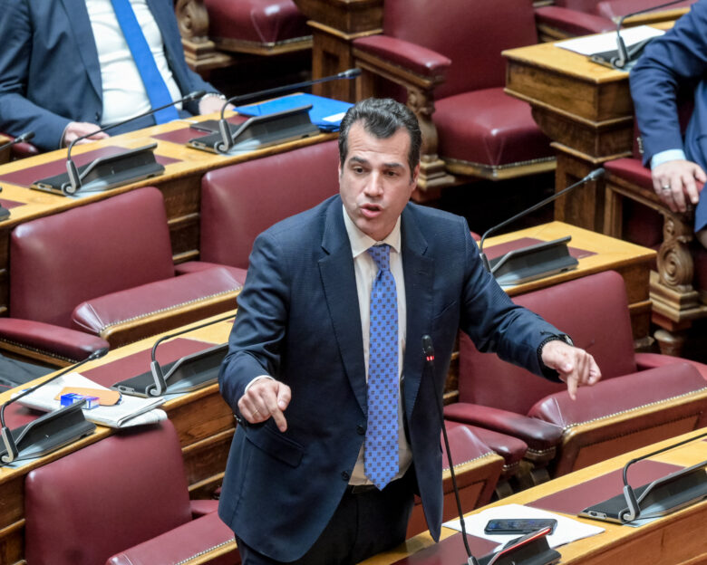 Θάνος Πλεύρης: Η πορεία του νέου υπουργού Μετανάστευσης και Ασύλου – Η νομική, το ιατρικό δίκαιο και το χαρτοφυλάκιο επί κορονοϊού