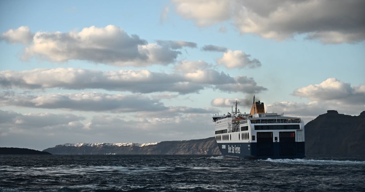 Changes to ship routes due to strong winds