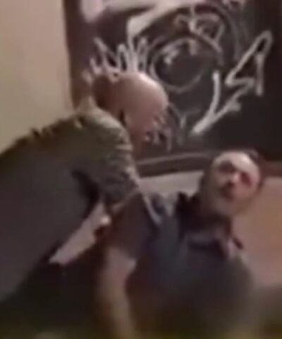 Η σοκαριστική στιγμή που ο αστυνομικός στραγγαλίζει τον άνδρα