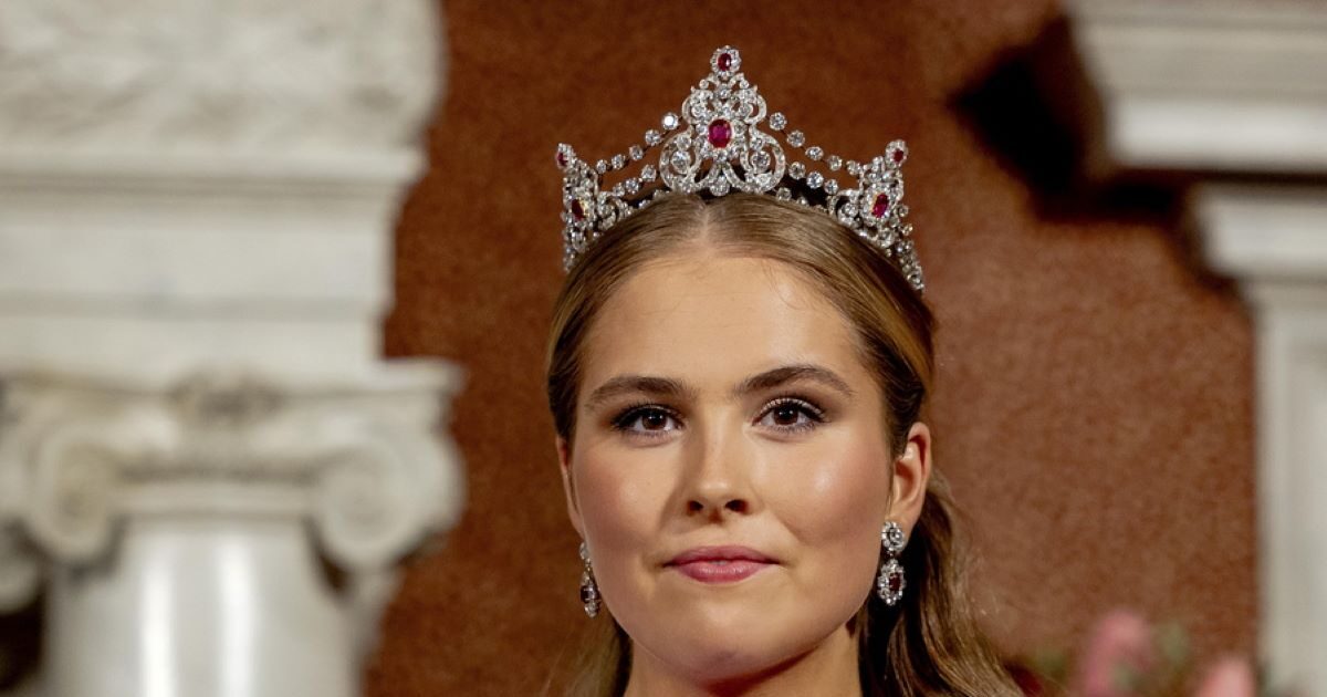 Princess Amalia of the Netherlands fell off the horse and underwent hand surgery