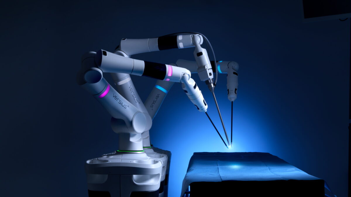 MEDICARE Hellas & Cambridge Medical Robotics (CMR Surgical) ενώνουν τις δυνάμεις τους – Μια νέα εποχή στη Ρομποτική Χειρουργική