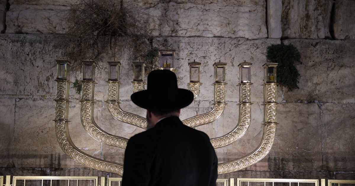France: Two wild attacks on a rabbi in a week – they hit him with a chair and punched him