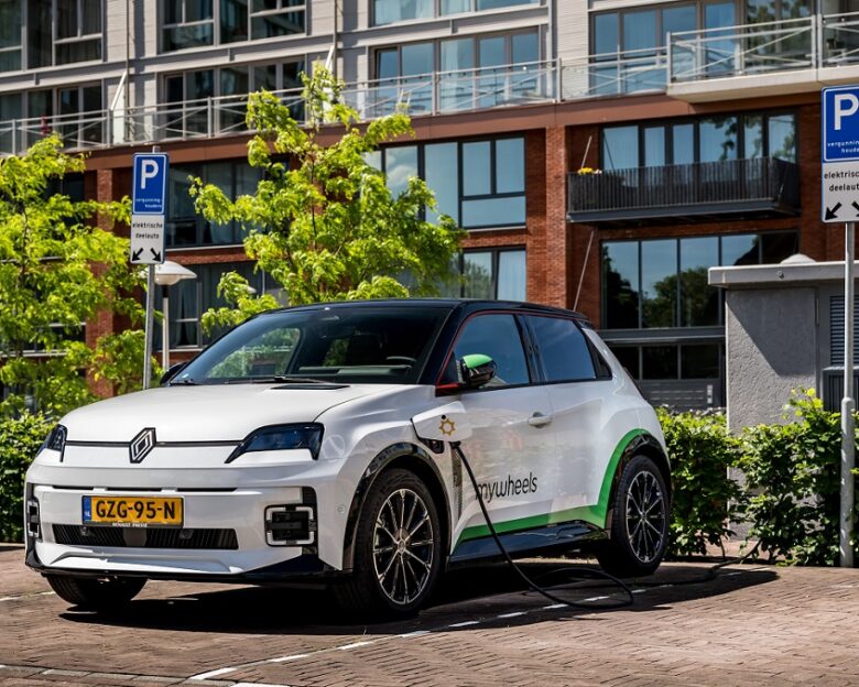 Renault: Η Ουτρέχτη γίνεται η πρώτη πόλη της Ευρώπης με υπηρεσία κοινής χρήσης αυτοκινήτων Vehicle‑to‑Grid