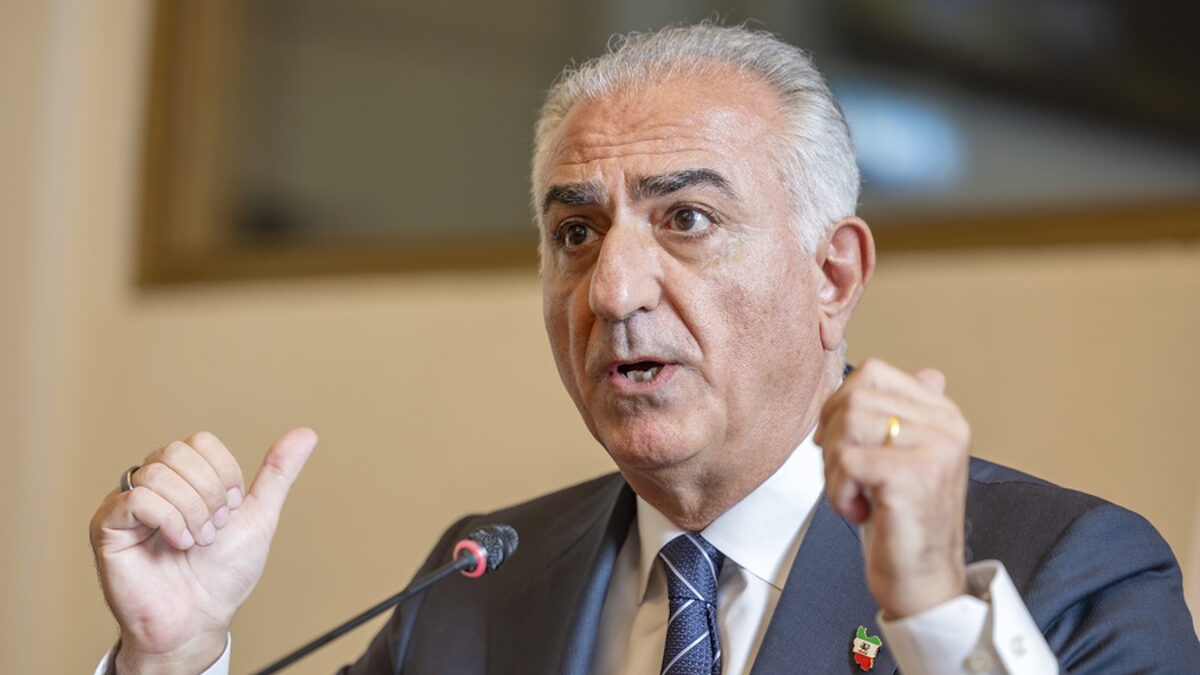 Ο πρίγκιπας Reza Pahlavi, γιος του εκλιπόντος Σάχη του Ιράν, Mohammad-Reza Pahlavi