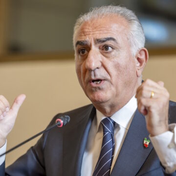 Ο πρίγκιπας Reza Pahlavi, γιος του εκλιπόντος Σάχη του Ιράν, Mohammad-Reza Pahlavi