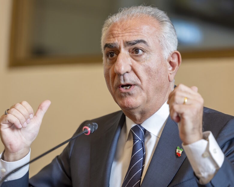 Κάλεσμα του γιου του Σάχη στον στρατό του Ιράν να ανατρέψει το θεοκρατικό καθεστώτος