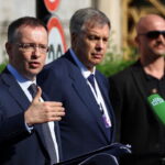 Ο επικεφαλής της ρωσικής αντιπροσωπείας και προεδρικός σύμβουλος, Βλαντιμίρ Μεντίνσκι, μετά από συνάντηση στο Παλάτι Τσιραγκάν την ημέρα του δεύτερου γύρου των ειρηνευτικών συνομιλιών μεταξύ Ρωσίας και Ουκρανίας, στην Κωνσταντινούπολη
