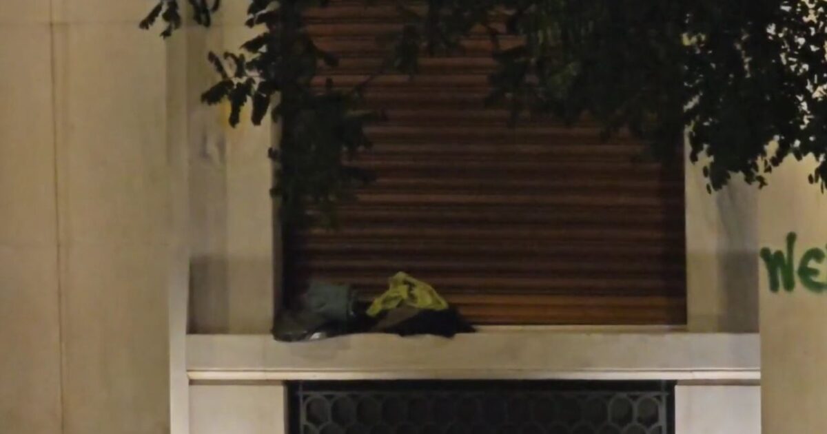 Disruption to the university by “suspicious” backpack next to the Great Britain Hotel