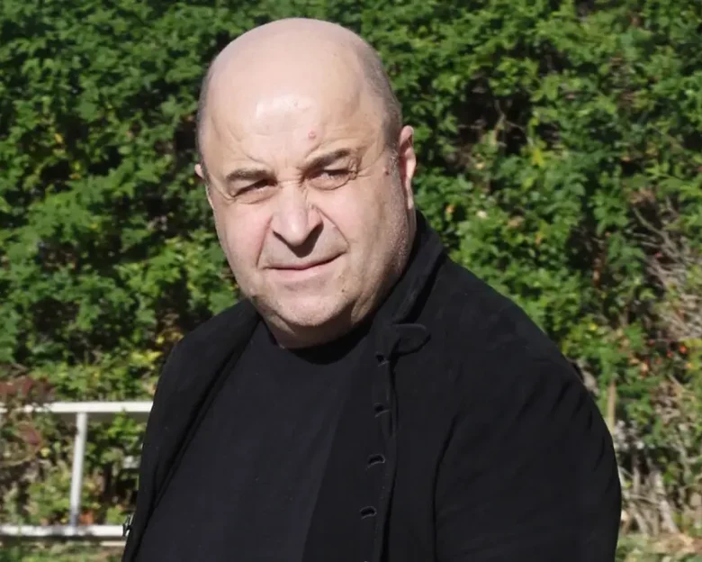 Μάρκος Σεφερλής: «Του είχα τυφλή εμπιστοσύνη και ανακάλυψα ότι μου είχε υπεξαιρέσει ένα μεγάλο χρηματικό ποσό»