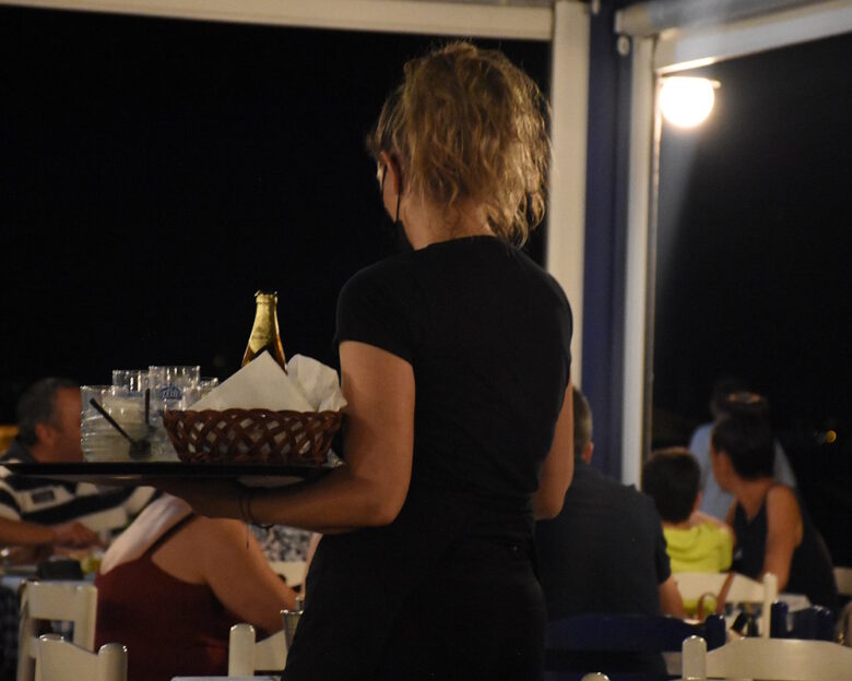 Νέο εργασιακό νομοσχέδιο: Έρχονται 2ημερες προσλήψεις και 13 ώρες απασχόλησης σε ένα εργοδότη