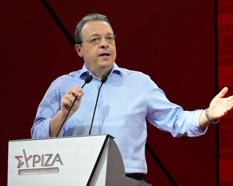 Ο ΣΥΡΙΖΑ «ακροβατεί» μετά το συνέδριο: Οι συσχετισμοί και η δύσκολη επόμενη ημέρα, με το βλέμμα του Φάμελλου στις επόμενες κινήσεις του Τσίπρα