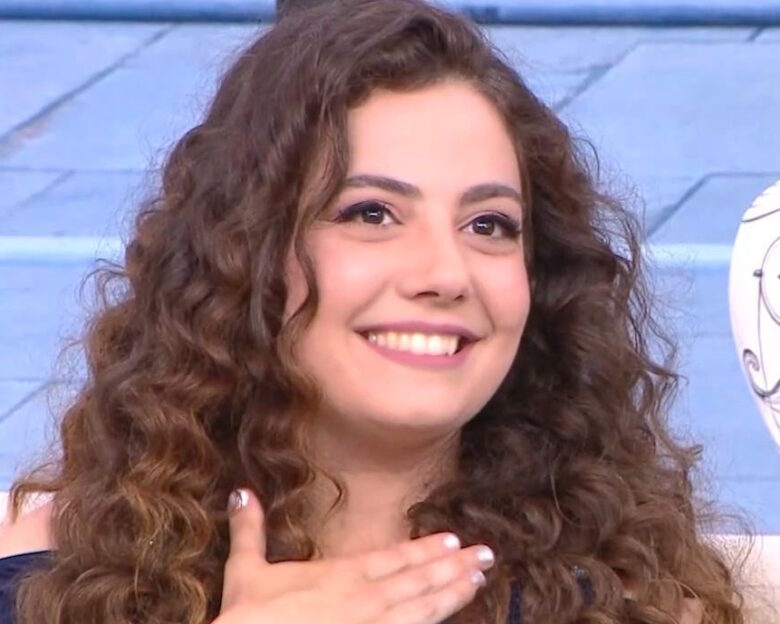 Η γη της ελιάς: Η Στέφανη Χαραλάμπους έδωσε spoiler για το μεγάλο φινάλε – «Πυροβολούν τον Αποστόλη»