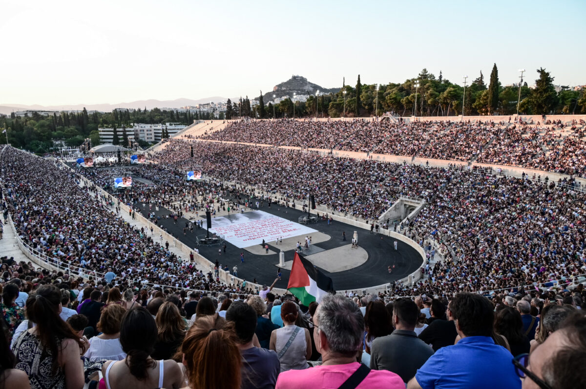Συναυλία - αφιέρωμα για τα 100 χρόνια από τη γέννηση του Μίκη Θεοδωράκη στο Καλλιμάρμαρο