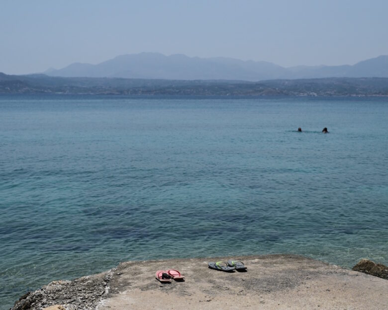 Χανιά: Ένας 80χρονος ανασύρθηκε νεκρός στην παραλία Χονολουλού – «Ήθελα να τον σώσω» λέει αυτόπτης μάρτυρας