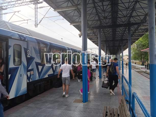Επιβάτες της αμαξοστοιχίας Αθήνα - Θεσσαλονίκη