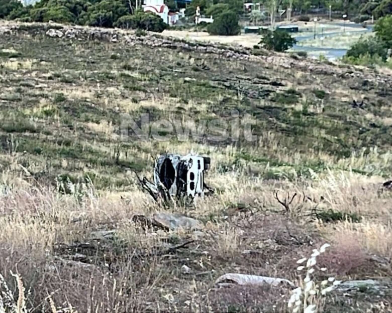 Αυτοκίνητο έπεσε σε χαντάκι στην Πεντέλη: Ενα άτομο ανασύρθηκε χωρίς τις αισθήσεις του, τρεις τραυματίες